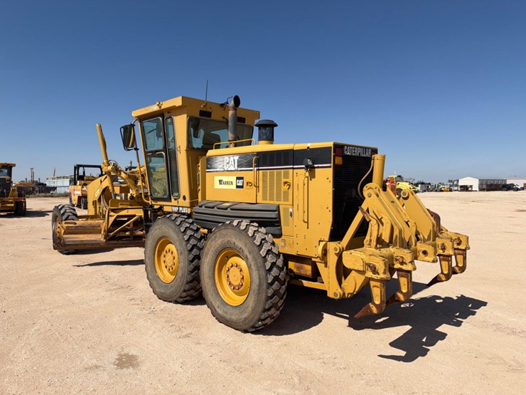 2007-caterpillar-140h-image-10