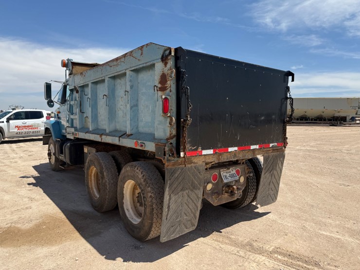 1999-international-2674-image-6