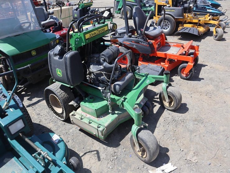 2020-deere-648-image-1