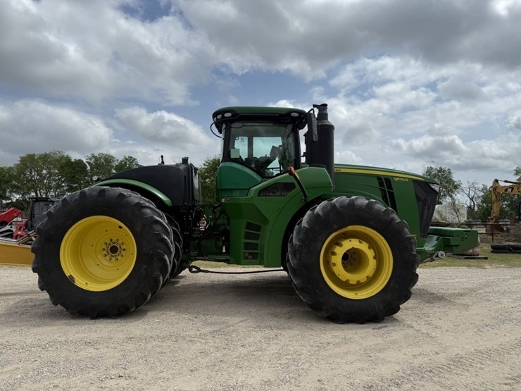 2020-john-deere-9570r-image-10