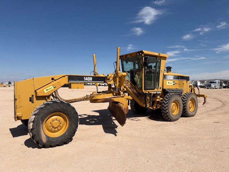 2007-caterpillar-140h-image-1