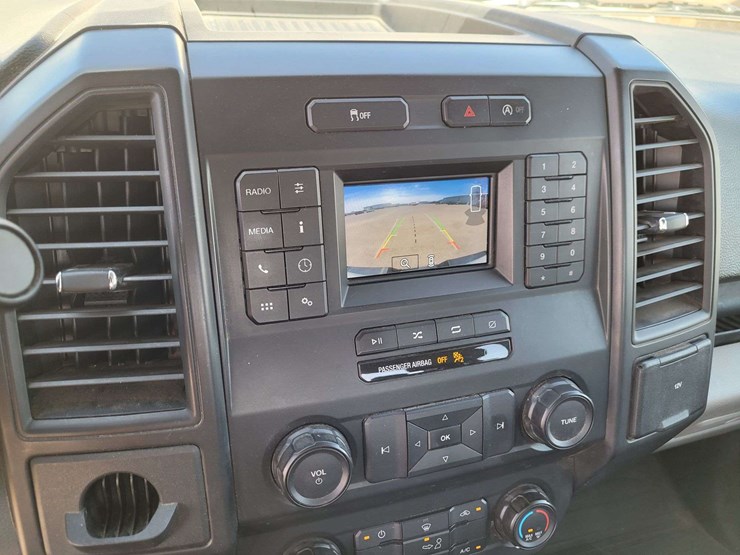 2019-ford-f150-xl-image-17