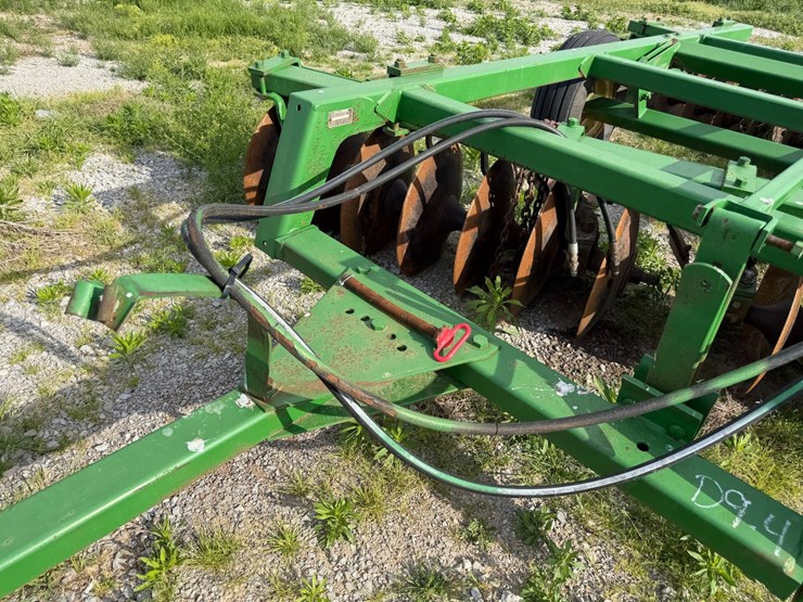 john-deere-225-image-24