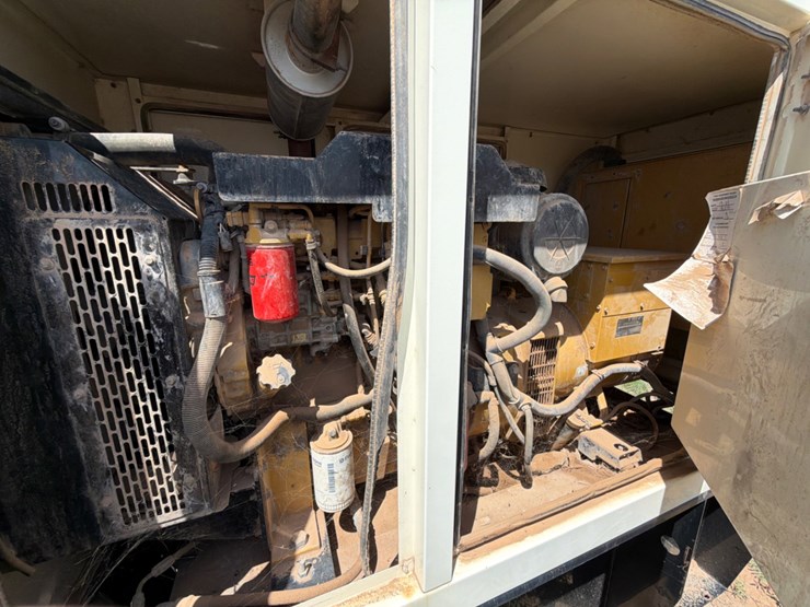 2012-caterpillar-d60-6-image-7