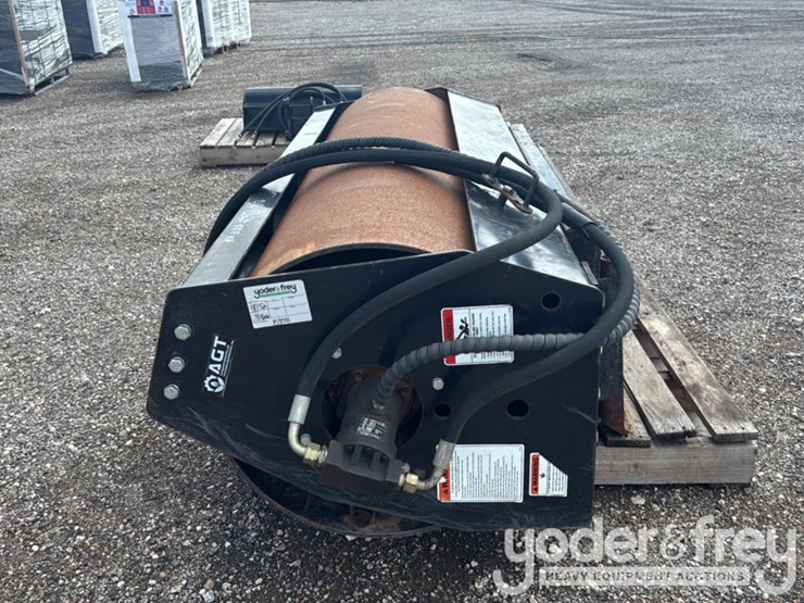 unused-agt-vibratory-roller-to-suit-skidsteer-image-2
