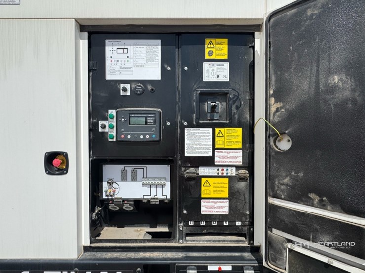 2022-jcb-g125rst4f-125-kva-diesel-towable-generator-image-11