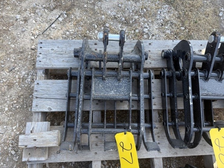 mini-ex-grapple-image-1