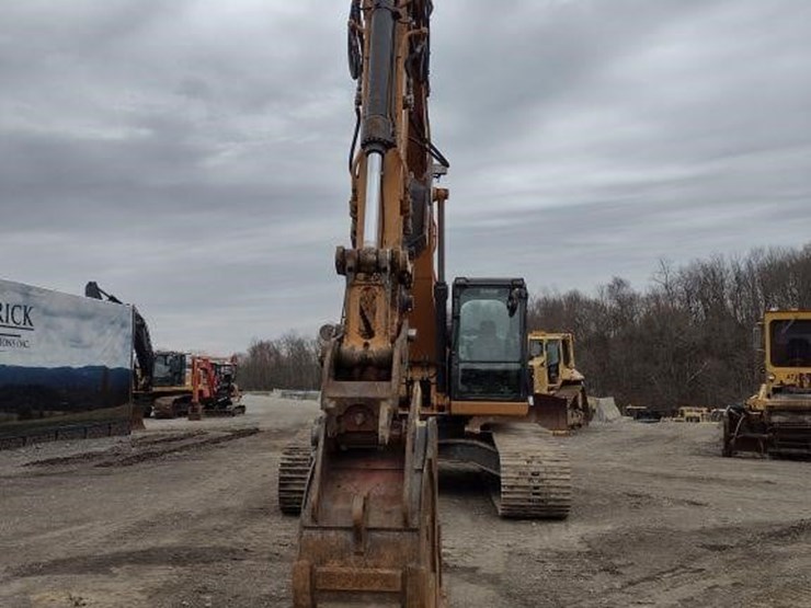 2015-case-cx250c-image-2