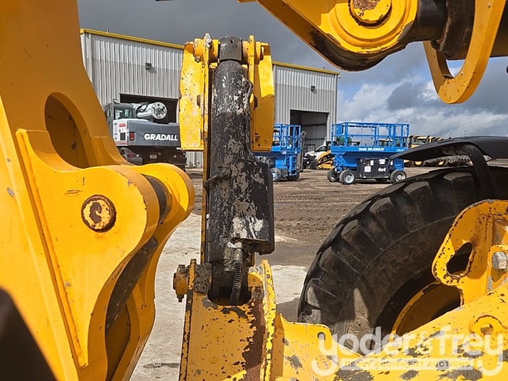 2017-jcb-510-56-image-34