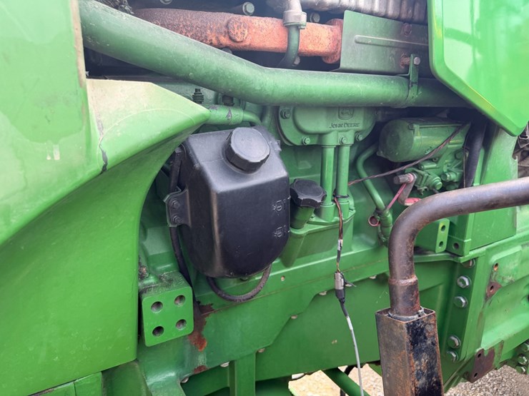 2006-john-deere-8330-image-46