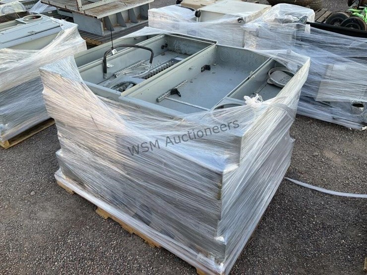 pallet-of-asst-electrical-panels-image-3