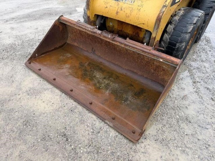 2009-caterpillar-232b2-image-22