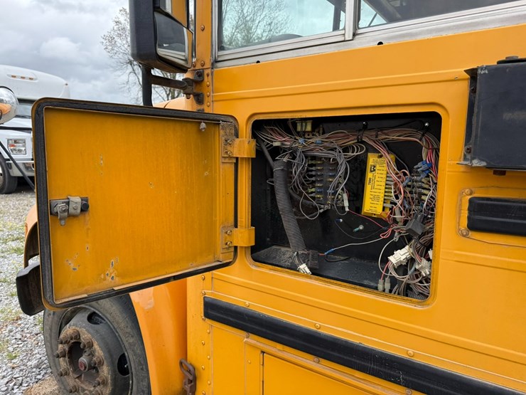 2000-international-3800-image-39