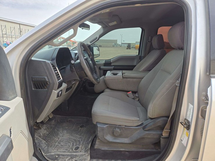 2016-ford-f150-image-12