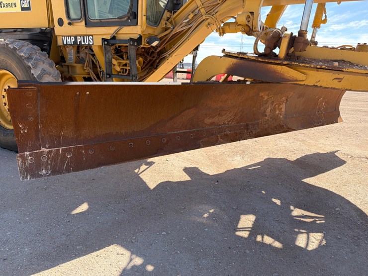 2007-caterpillar-140h-image-4