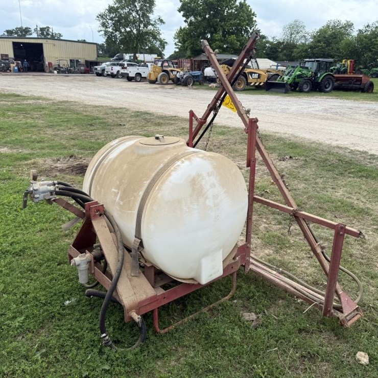 3pt 110Gal Sprayer 20ft Booms