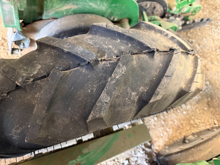 john-deere-1720-image-13