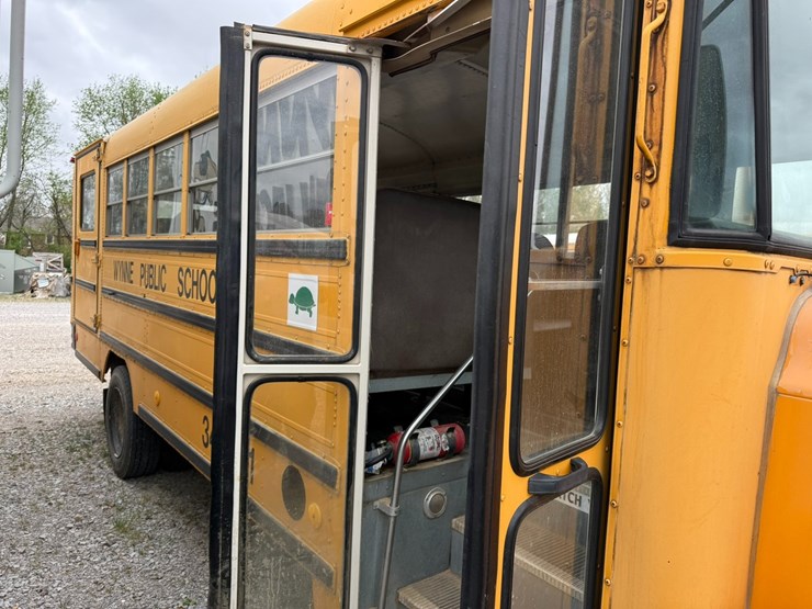 2000-international-3800-image-64