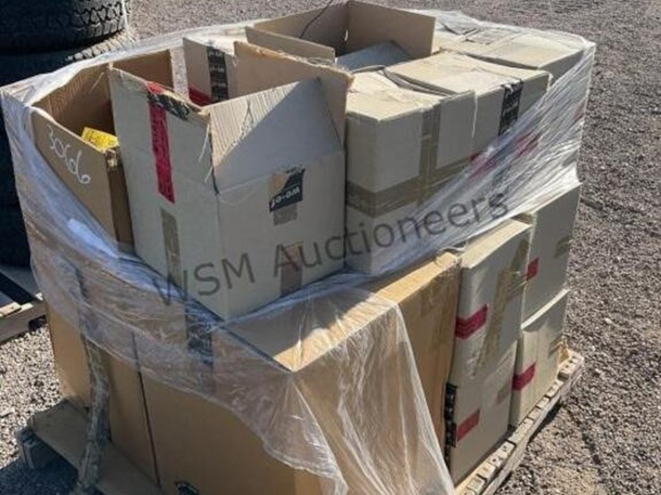 pallet-of-asst-electrical-lighting-image-2