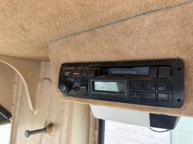 caterpillar-12h-image-91