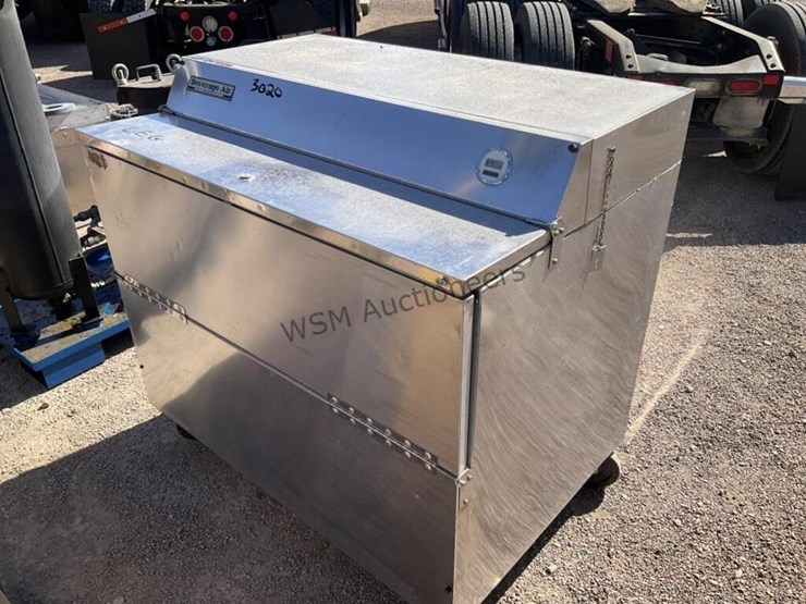 beverage-air-commercial-freezer-image-2