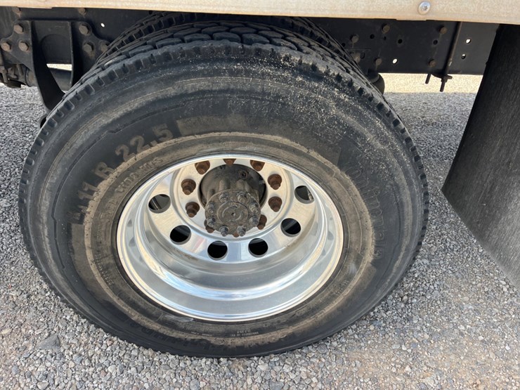 2018-international-durastar-4300-image-14