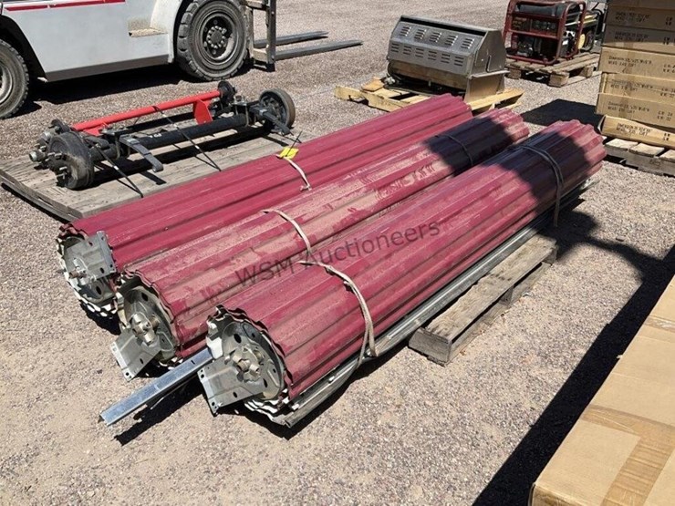 (3)-8ft-metal-roll-up-doors-image-3