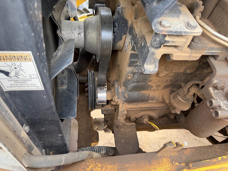 new-holland-lb75b-image-83