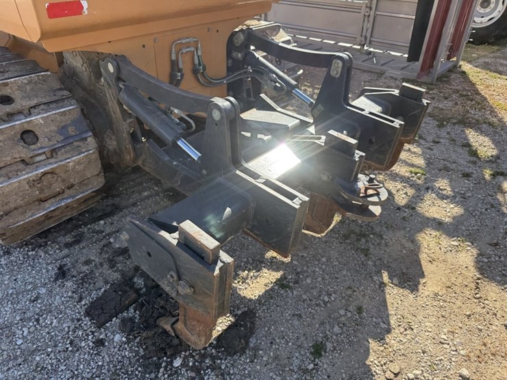 2019-case-750m-wt-image-7