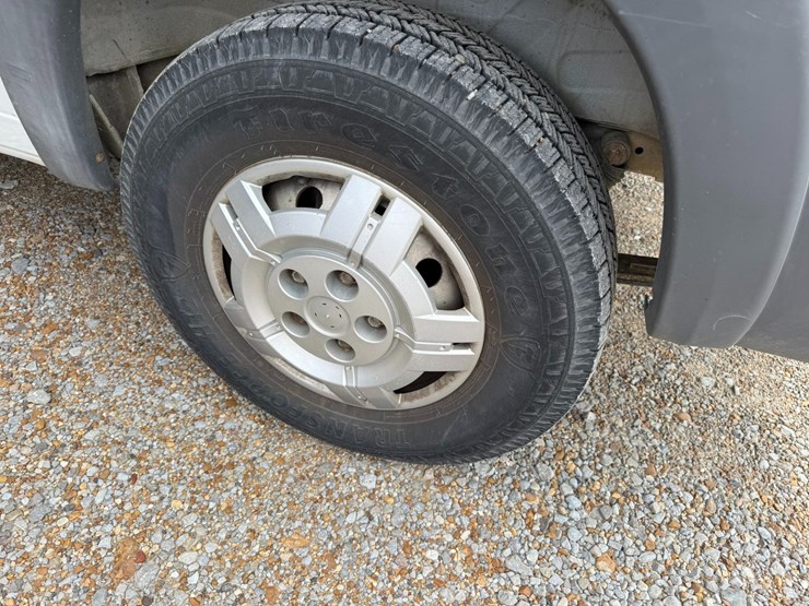 2014-ram-promaster-2500-image-5