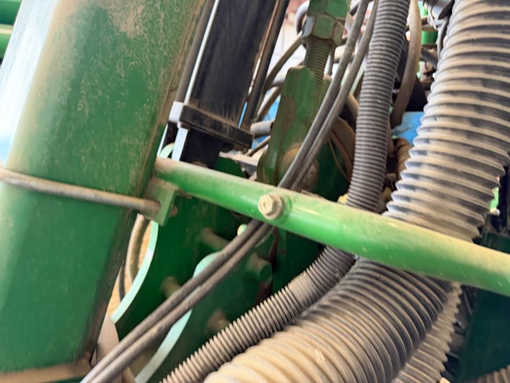 john-deere-1720-image-111