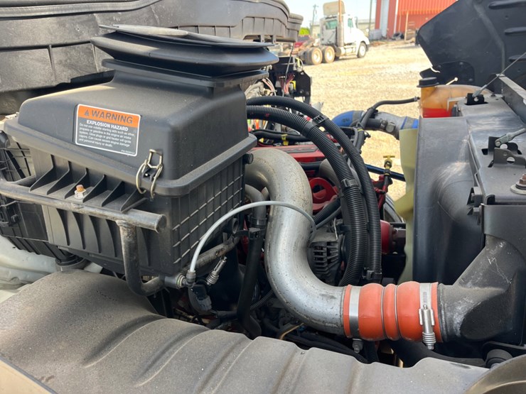 2020-international-mv607-image-10