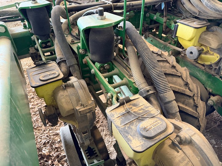 john-deere-1720-image-46