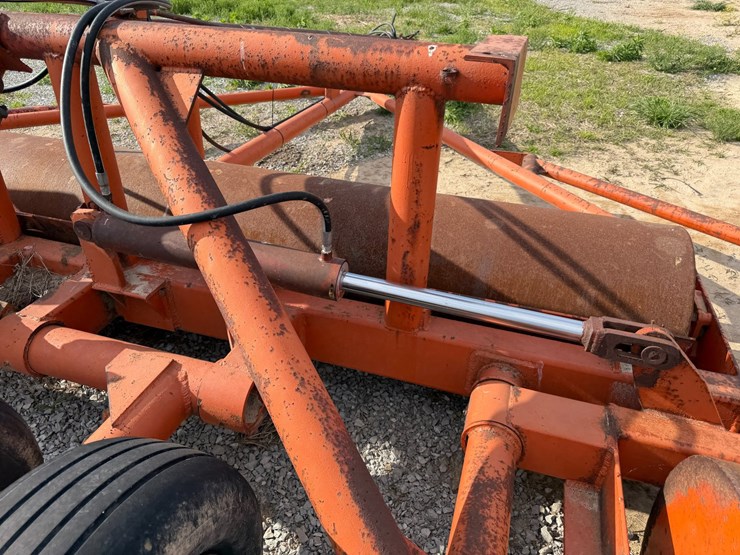 #46902-•-fair-oaks-mfg-28'-smooth-roller-image-22