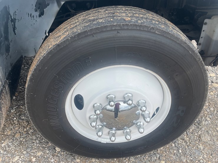 2020-international-mv607-image-11