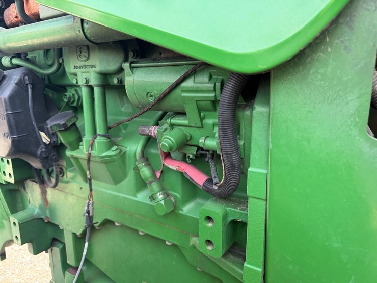 2006-john-deere-8330-image-44