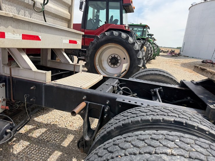 2007-international-9200i-image-22