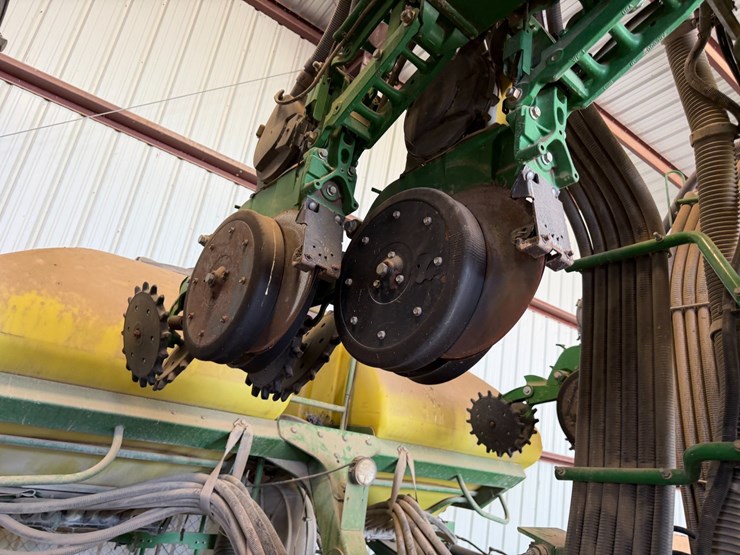 john-deere-1720-image-83