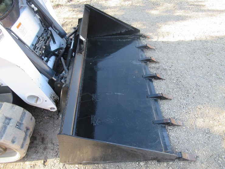 wildcat-78"-skid-steer-tooth-bucket-image-5