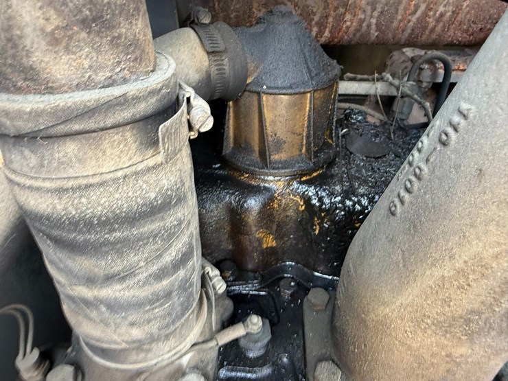 caterpillar-12h-image-60