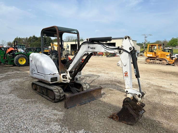 bobcat-325-image-6