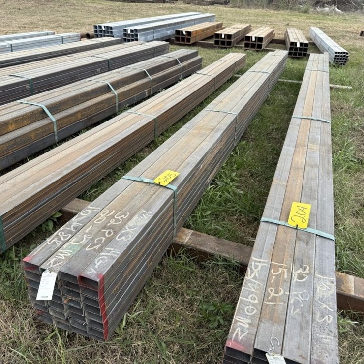 MIXED LENGTH HOT ROLLED 14GA 1.5X3X.083.035 REC TB