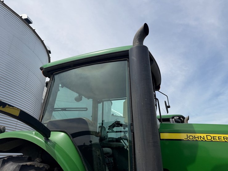 2007-john-deere-8230-image-40