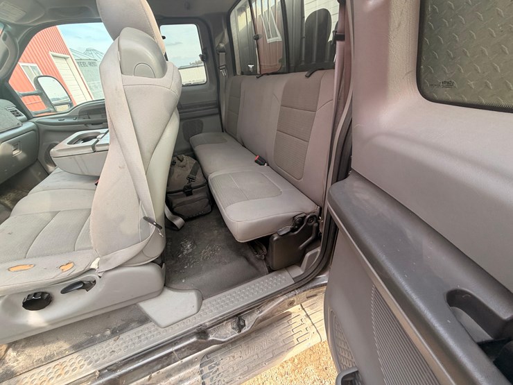 2004-ford-f350-image-6