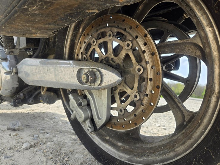 #23348-•-2006-victory-kingpin-motorcycle-image-40