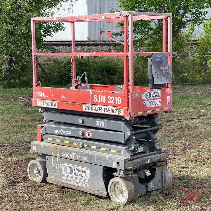 2016 SKYJACK SJIII3219