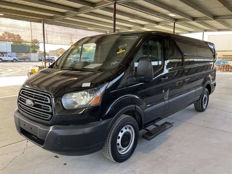 2019-ford-transit-image-4
