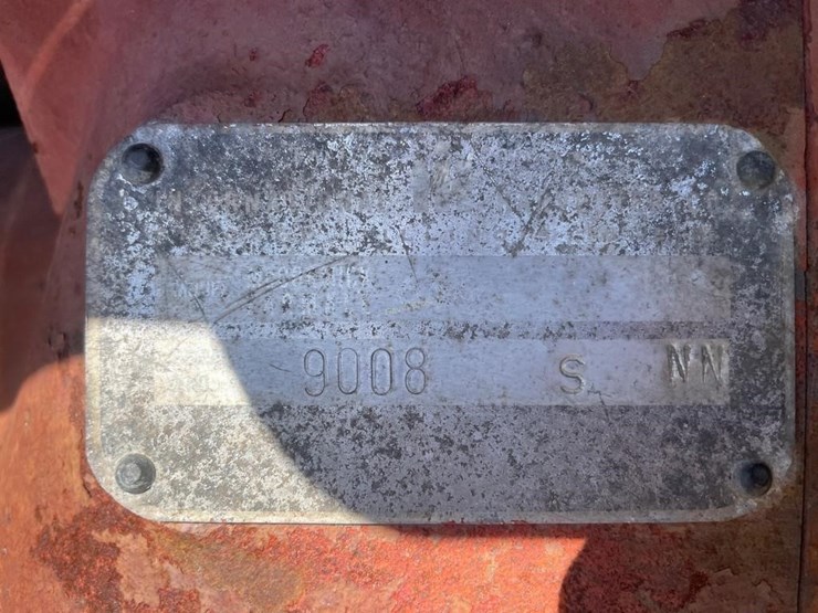 farmall-656-gas-tractor-image-12