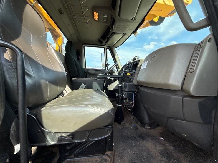 international-4400-sba-image-53