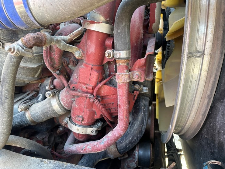 2019-massey-ferguson-8-image-52